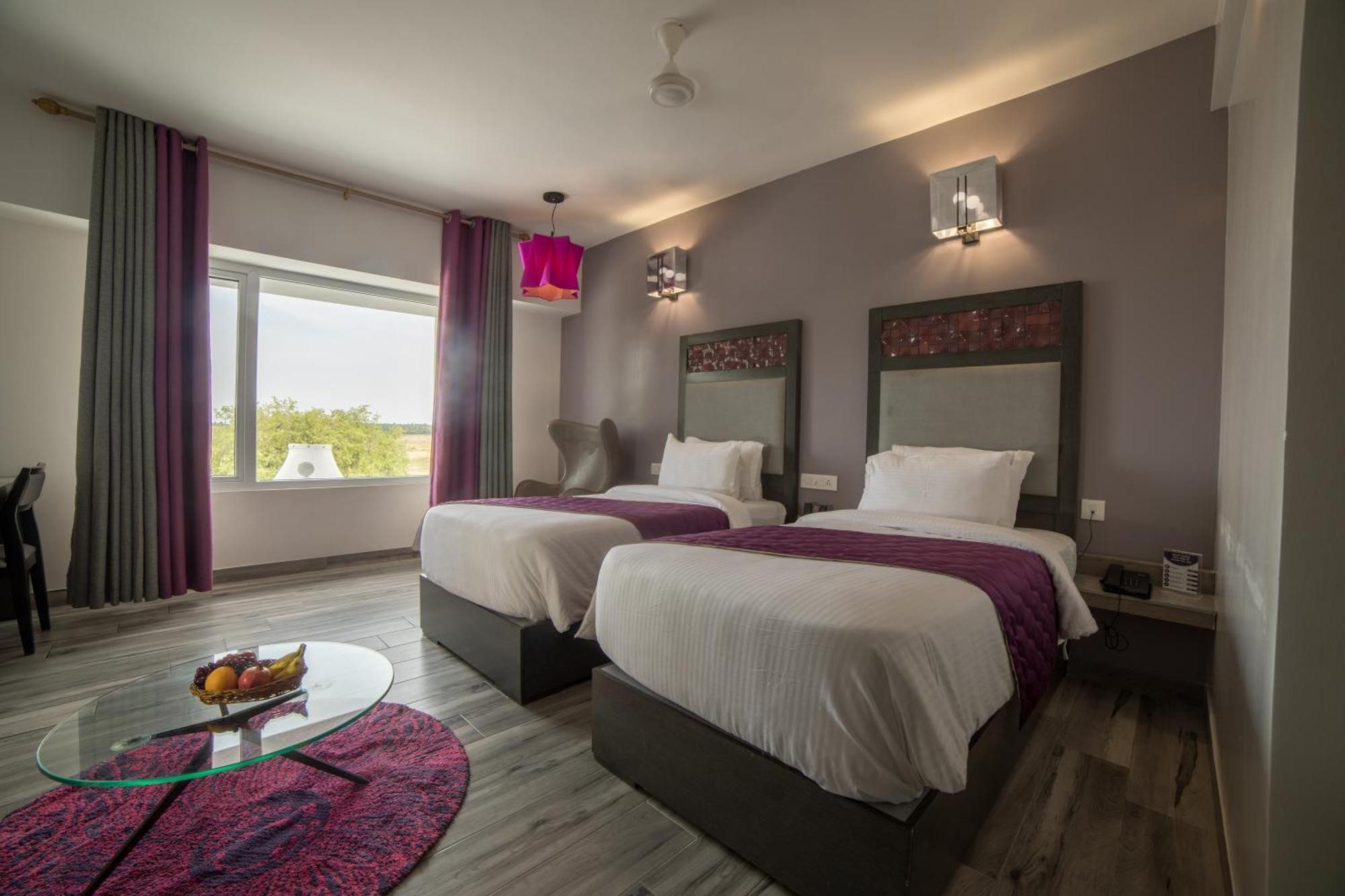 Hotel Visakka Palani Extérieur photo