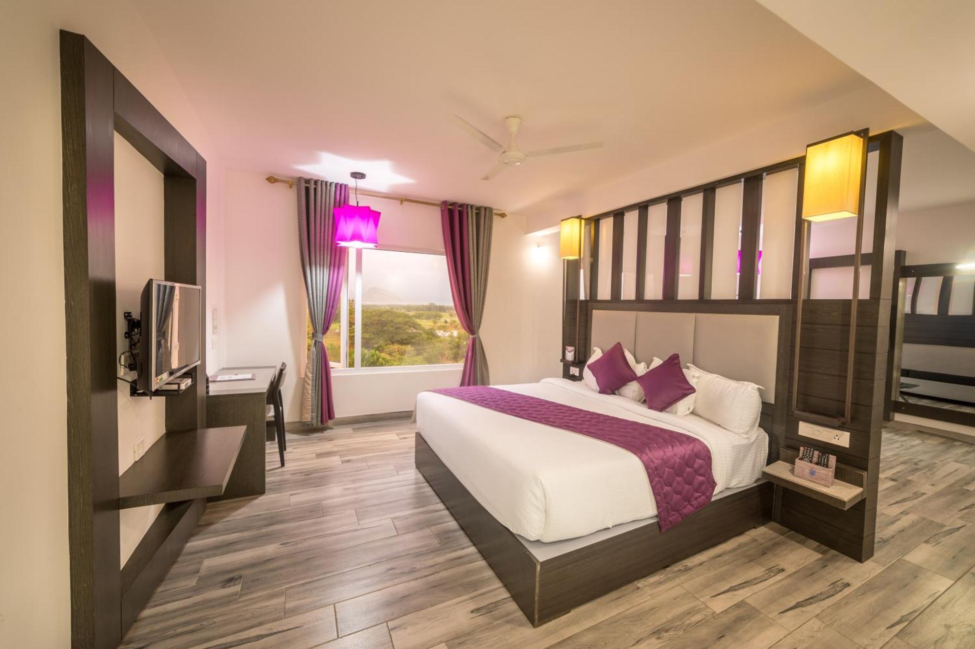 Hotel Visakka Palani Extérieur photo