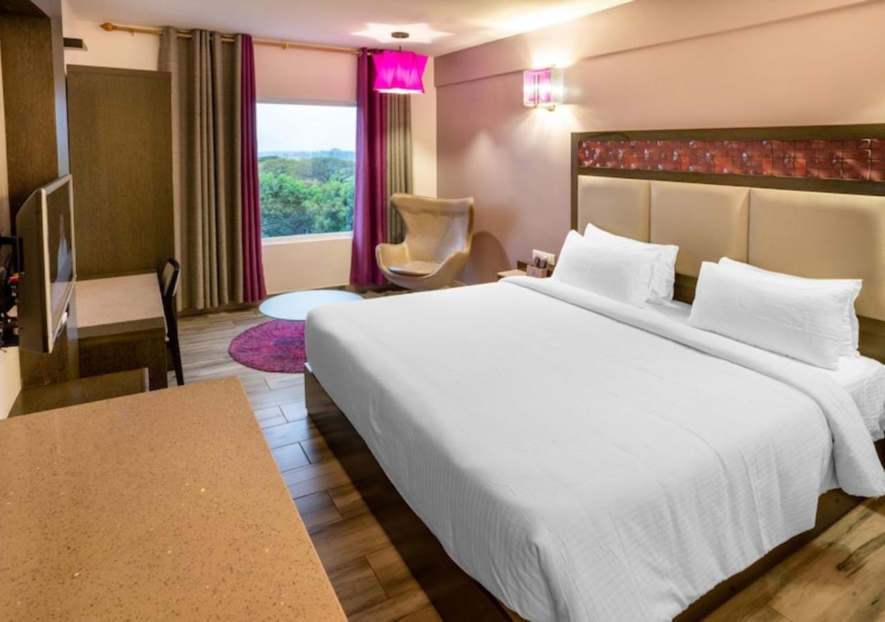 Hotel Visakka Palani Extérieur photo